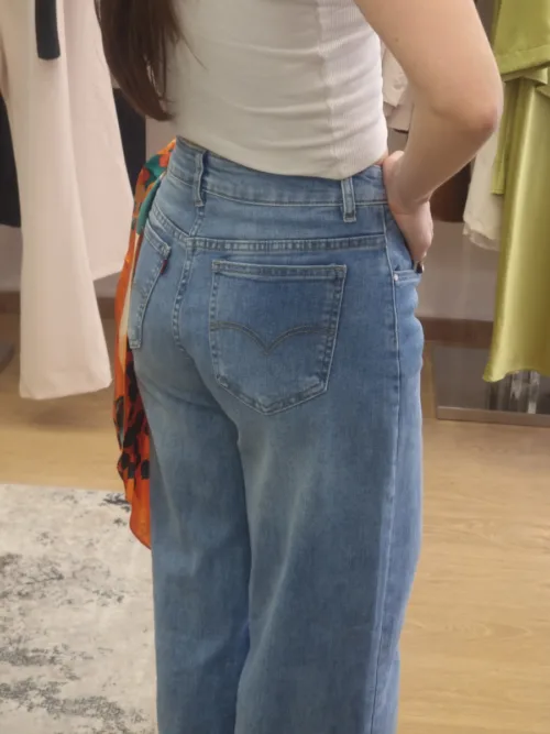 Wide leg jean