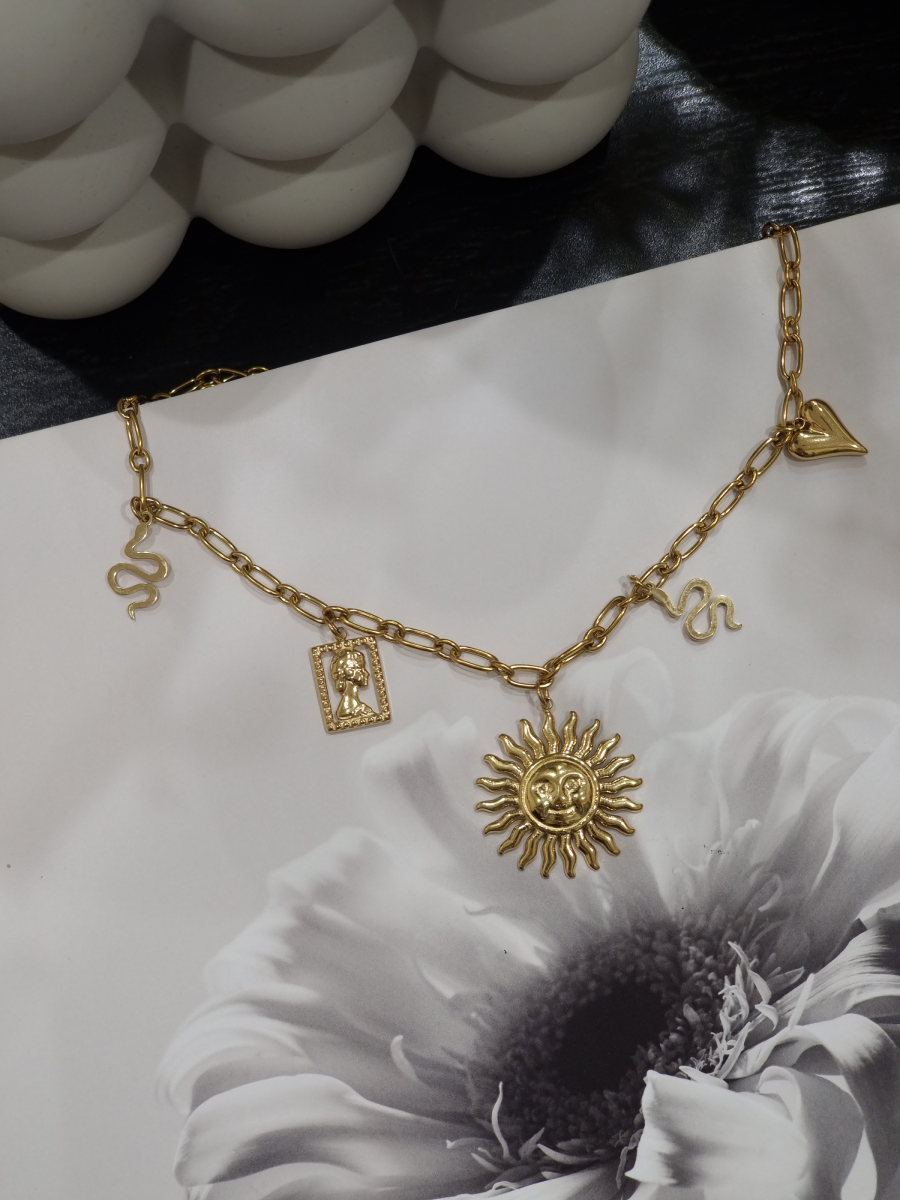 Κολιέ αλυσίδα με charms "ήλιο"