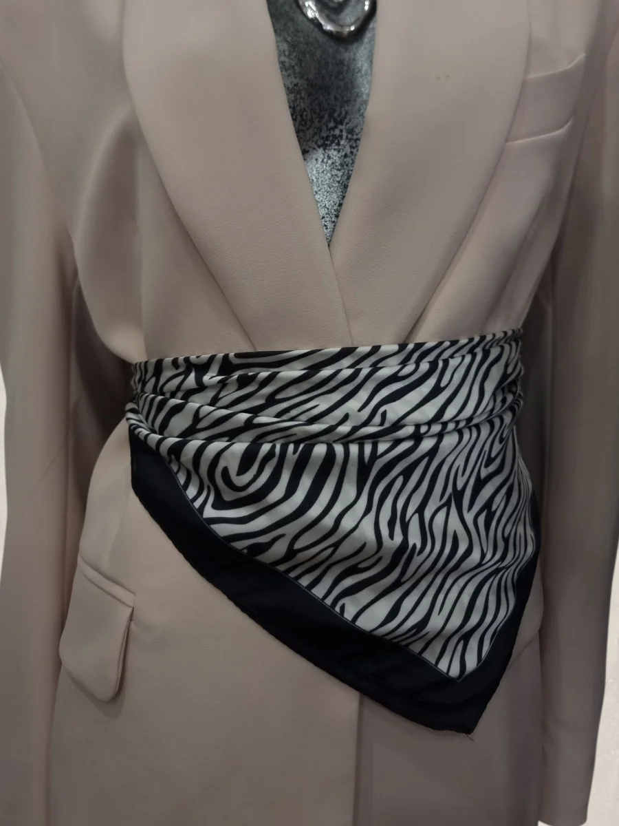 Mαντήλι ζεβρέ