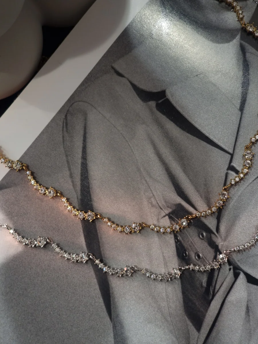 Κολιέ σχήμα κύμα με ζιργκόν