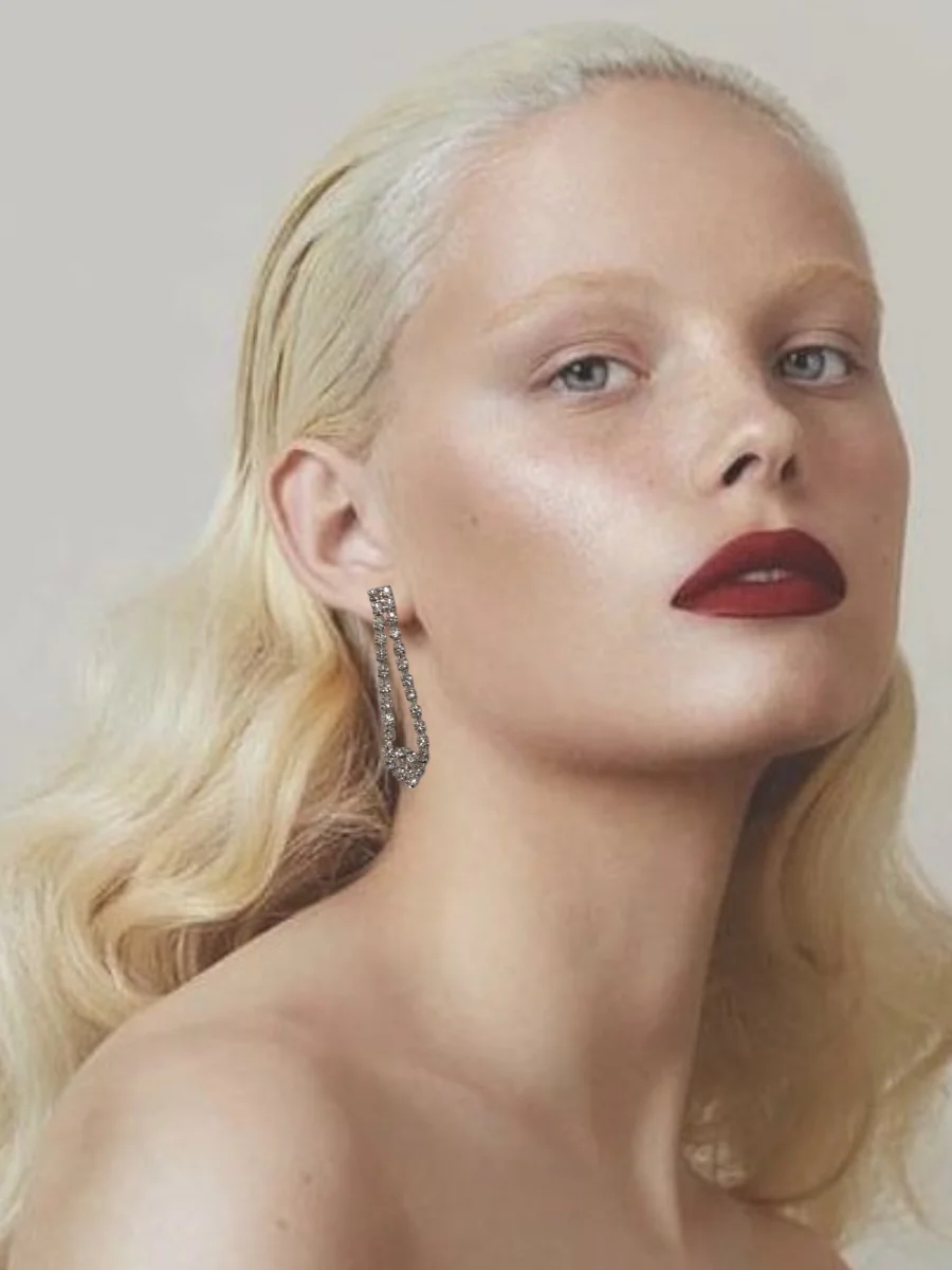 Σκουλαρίκι ριβιέρα