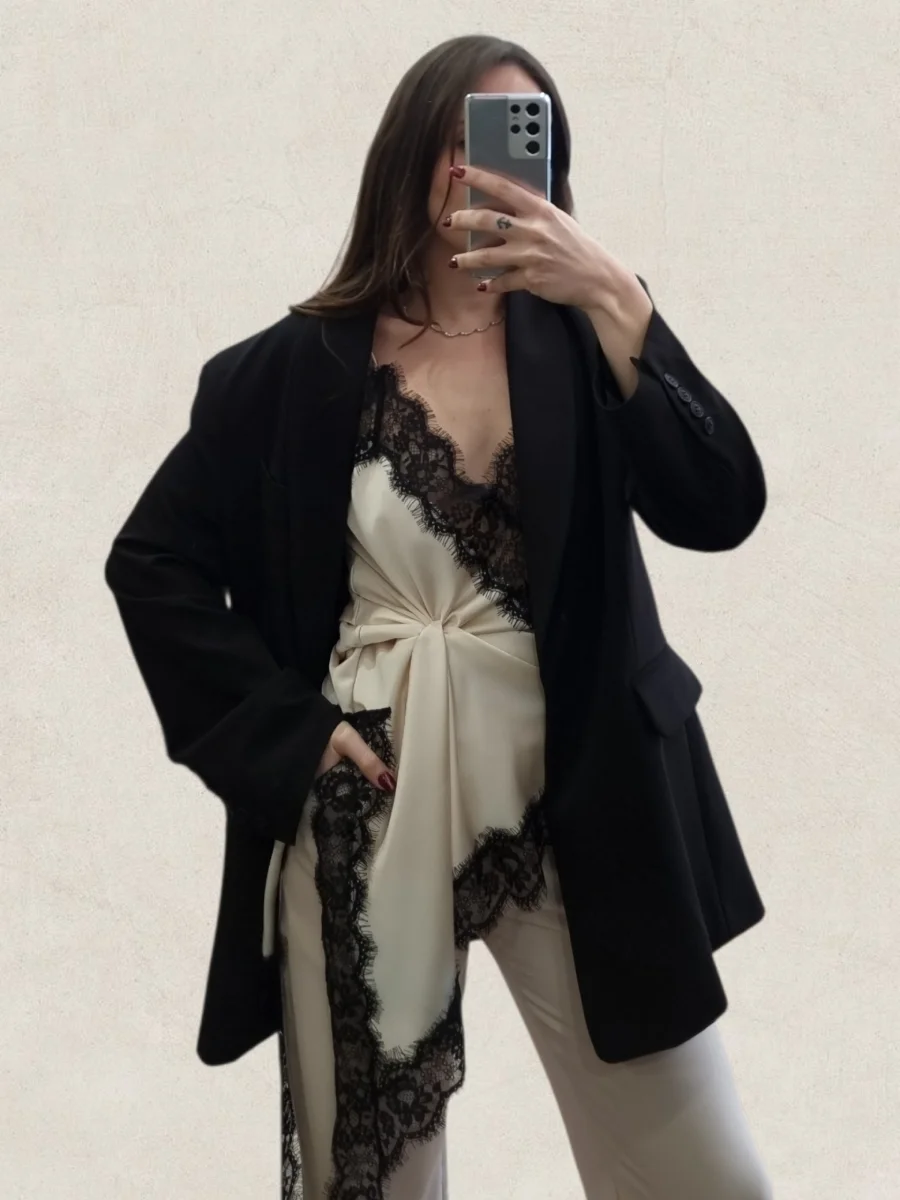 Φόρεμα ασύμμετρο σατέν με δαντέλα