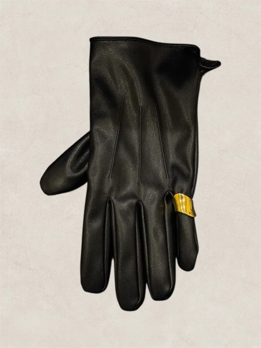 Σεβαλιέ ασύμμετρο δαχτυλίδι